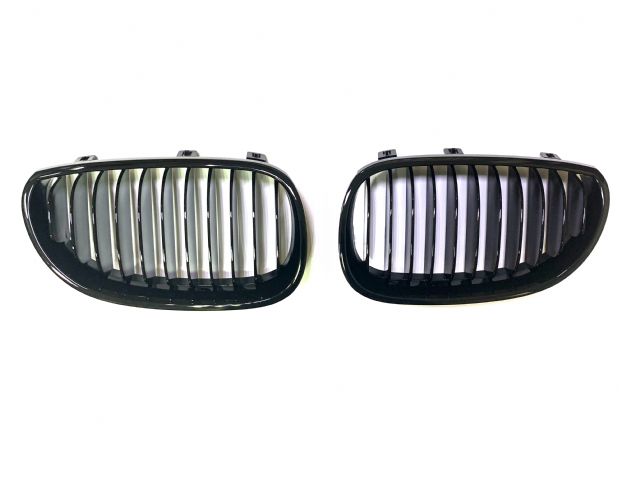 BMW 5 SERIES  E60 GRILLE LH/RH  (CONVEX INSERT)