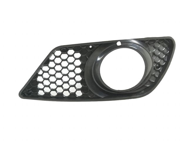 M. BENZ C-CLASS  W204 FRONT FOG LAMP GRILLE LH