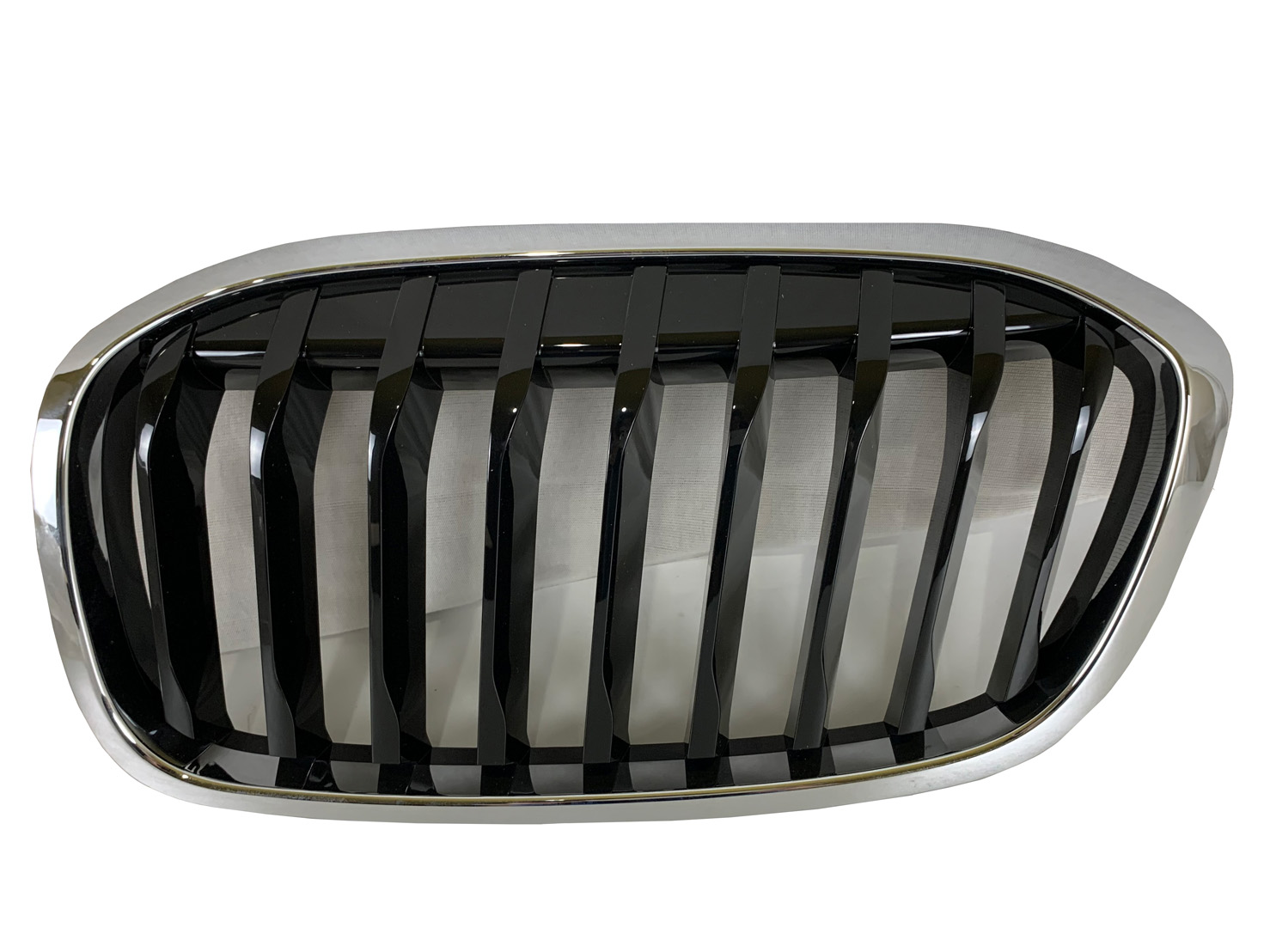 BMW 3 SERIES  F45 GRILLE LH