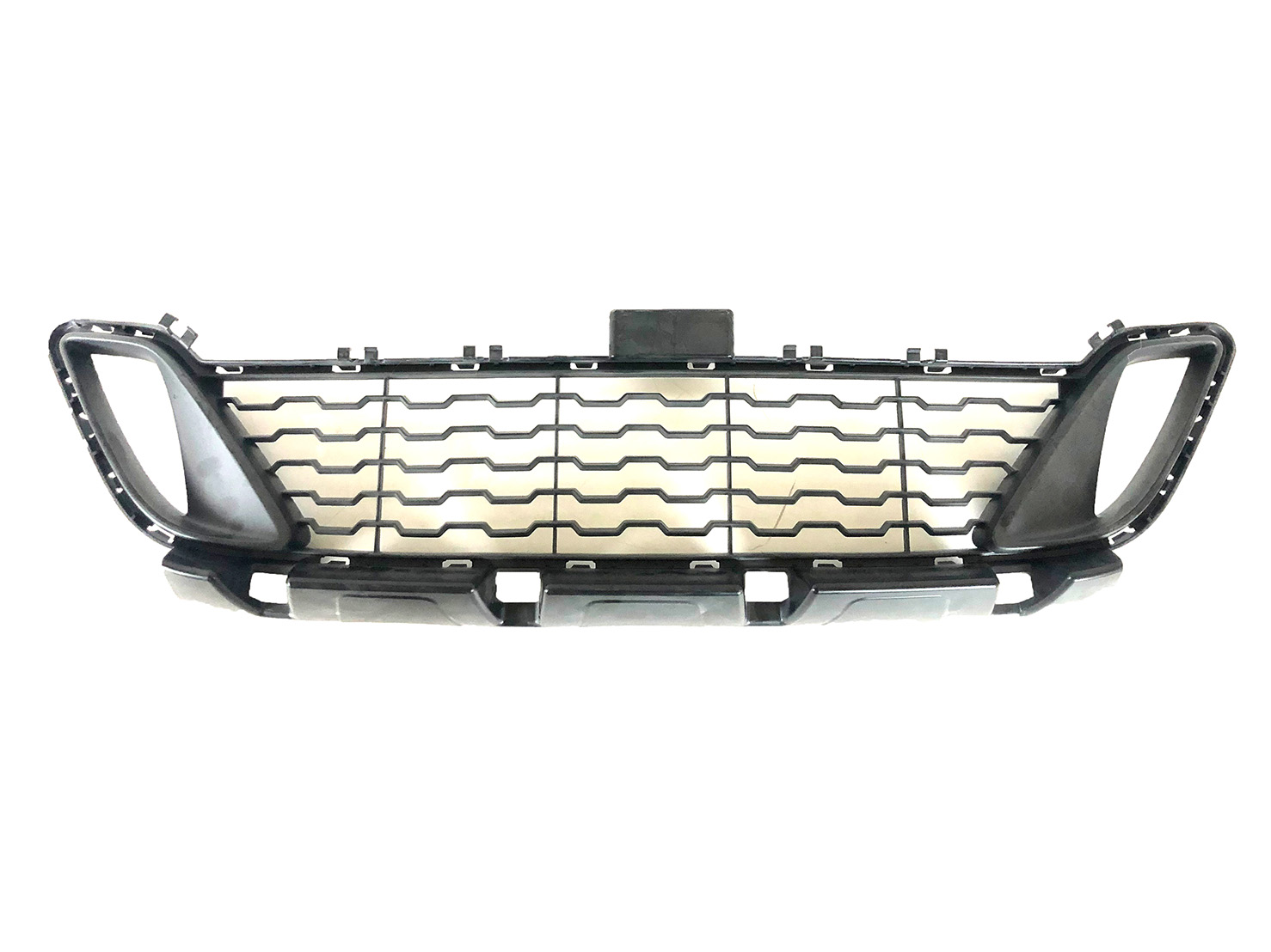 BMW 2 SERIES F46 CENTER GRILLE