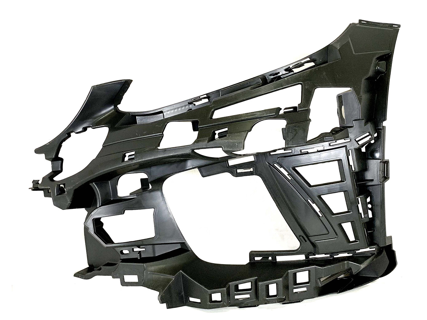 M. BENZ C-CLASS  W205 AMG C63/C43 F/B INNER BRACKET LH