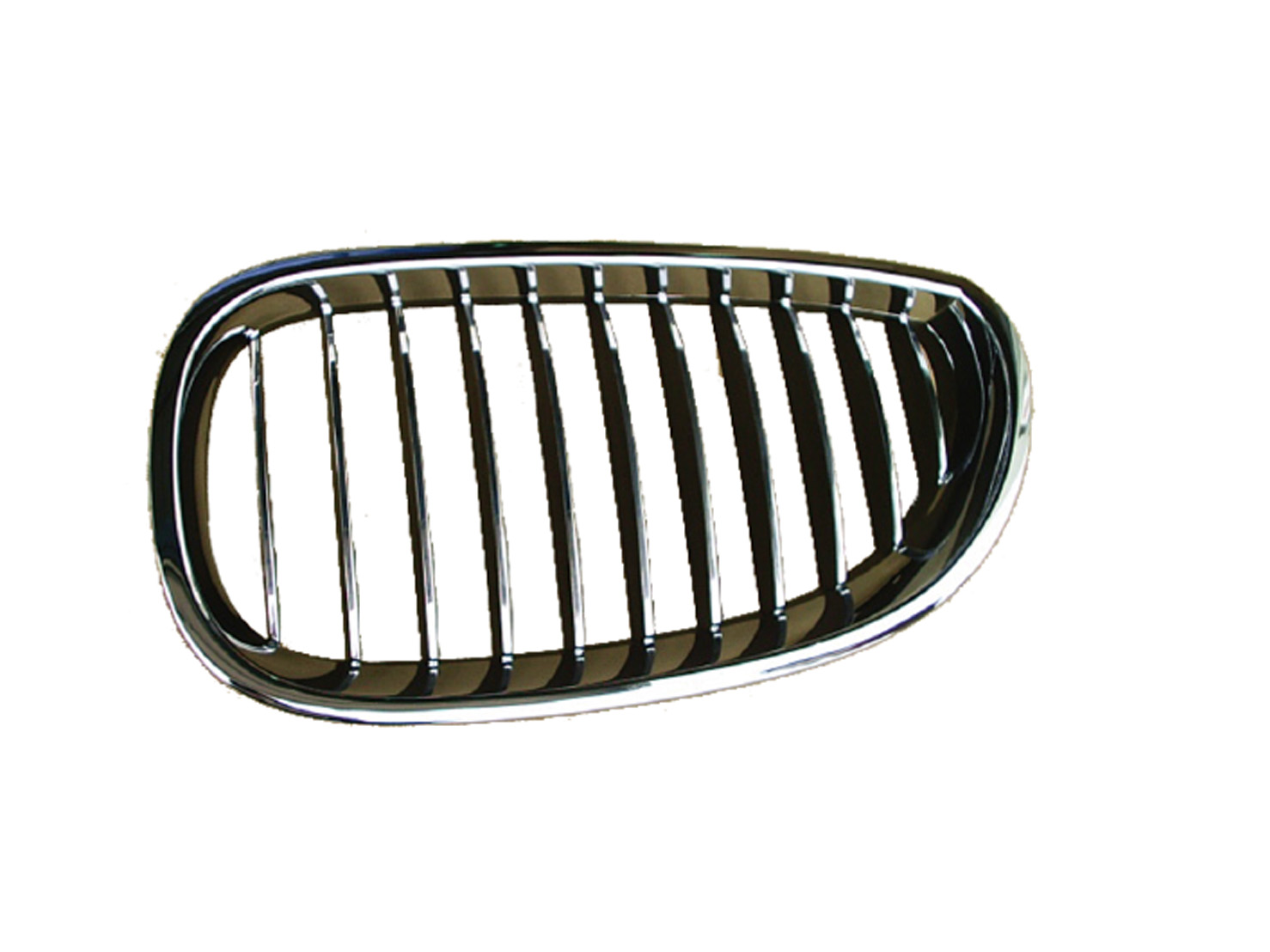 BMW 5 SERIES  E60 GRILLE LH (FLAT INSERT)