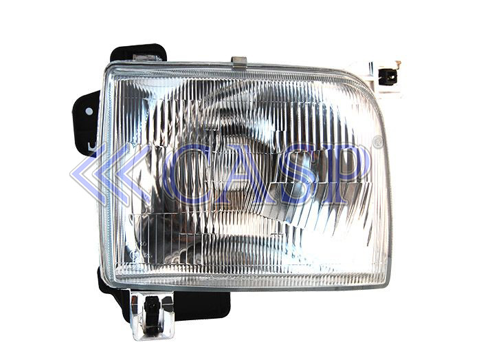 NISSAN PICK-UP 720 HEAD LAMP